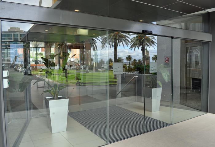 Drsna vrata brez profilov